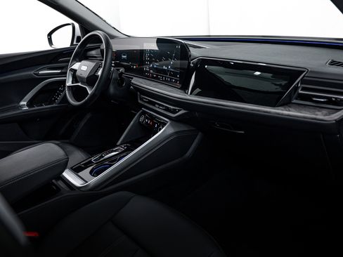 Certified 2025 Audi Q5 Premium Plus w/ Premium Plus image 12