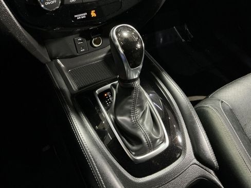 Used 2018 Nissan Rogue Sport SL w/ SL Premium Package image 30