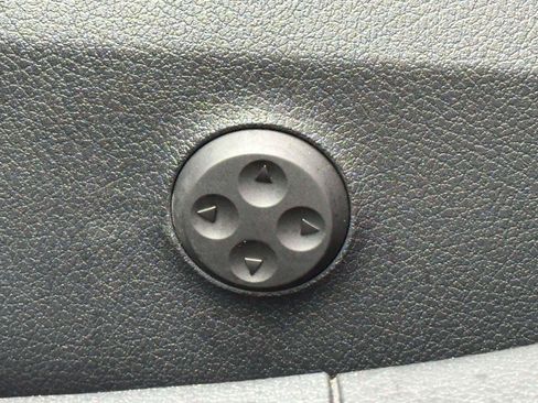 Used 2025 Mercedes-Benz C 300 4MATIC Sedan image 14