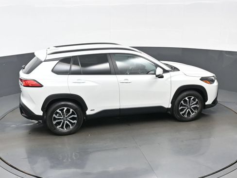 Used 2023 Toyota Corolla Cross AWD Hybrid image 40