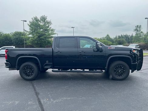 Used 2021 Chevrolet Silverado 2500 LTZ w/ LTZ Plus Package AWD/4WD image 5
