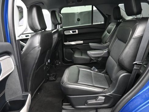 Used 2022 Ford Explorer Limited image 15