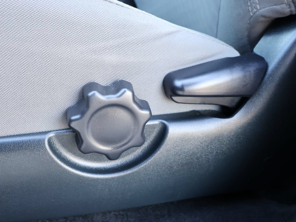 Used 2020 Toyota Tacoma SR AWD/4WD image 12