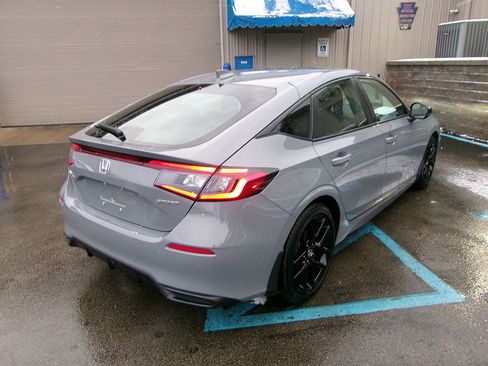 Used 2025 Honda Civic Sport image 4