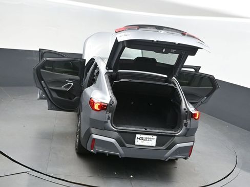 Used 2025 BMW X2 xDrive28i image 49