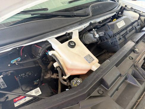 Used 2021 Chevrolet Express 2500 w/ Driver Convenience Package RWD image 31
