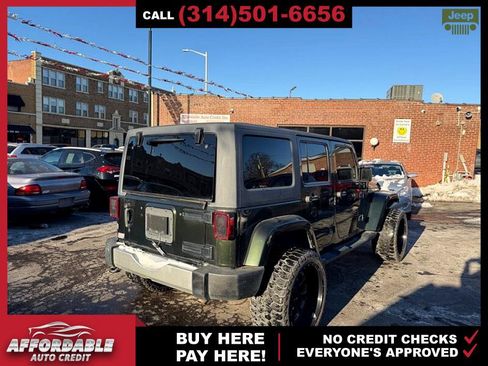 Used 2011 Jeep Wrangler Unlimited Sahara w/ Connectivity Group image 5