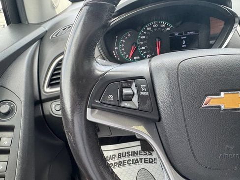 Used 2022 Chevrolet Trax LT w/ Driver Confidence Package AWD/4WD image 17