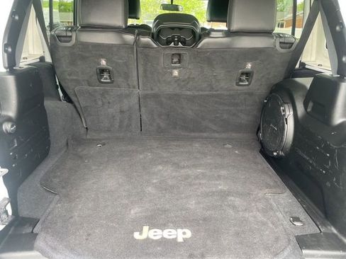 Used 2019 Jeep Wrangler Unlimited Rubicon AWD/4WD image 12