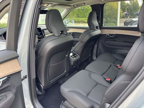 New 2026 Volvo XC90 B6 Plus w/ Protection Package Premier image 27