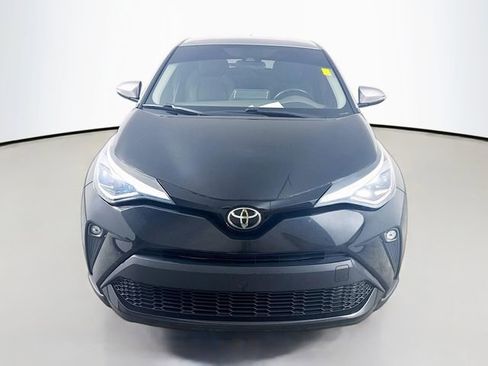 Used 2021 Toyota C-HR Limited FWD image 2