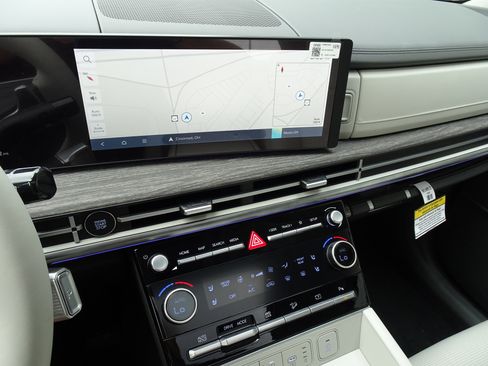 New 2025 Hyundai Santa Fe Limited image 13