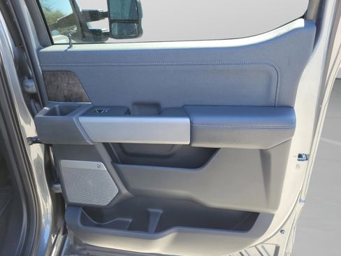 Used 2024 Ford F250 Lariat w/ Sport Appearance Package image 26