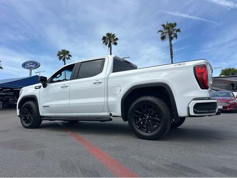 Used 2021 GMC Sierra 1500 Elevation w/ X31 Off-Road Package AWD/4WD image 4
