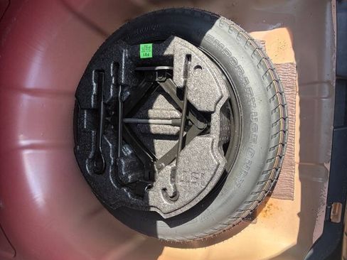 Used 2021 Hyundai Elantra SE FWD image 29