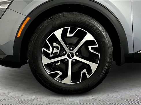 Used 2023 Kia Sportage EX image 29