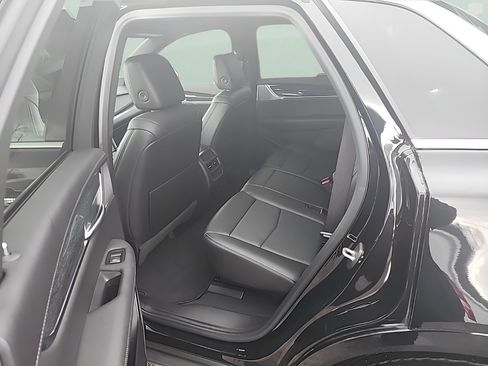 Used 2022 Cadillac XT5 Premium Luxury AWD/4WD image 18