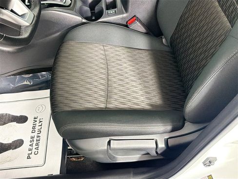 Used 2020 Nissan Rogue S image 18