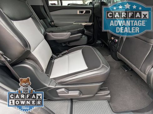 Used 2023 Ford Explorer XLT w/ Equipment Group 202A RWD image 23