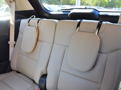 Used 2022 Ford Explorer XLT w/ Equipment Group 202A image 20