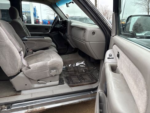 Used 2000 Chevrolet Silverado 1500 LS image 15