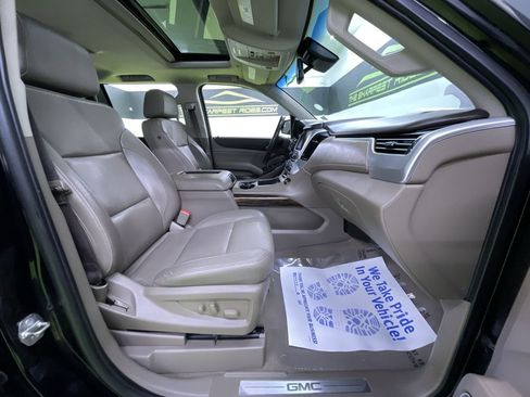 Used 2019 GMC Yukon XL SLT image 30