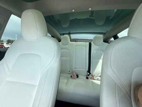 Used 2022 Tesla Model 3 RWD image 18