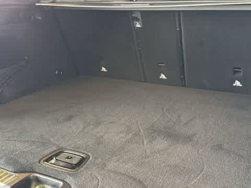 Used 2022 Mercedes-Benz GLC 300 GLC 300 image 32