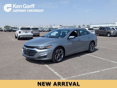 Used 2024 Chevrolet Malibu LT image 1