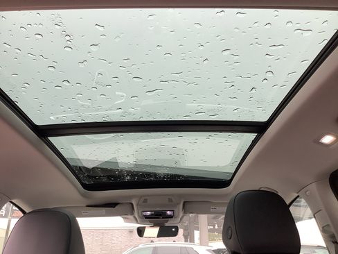 New 2026 Volkswagen Tiguan SE image 20