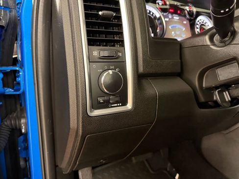 Used 2022 RAM 1500 Classic Warlock w/ Electronics Group AWD/4WD image 17