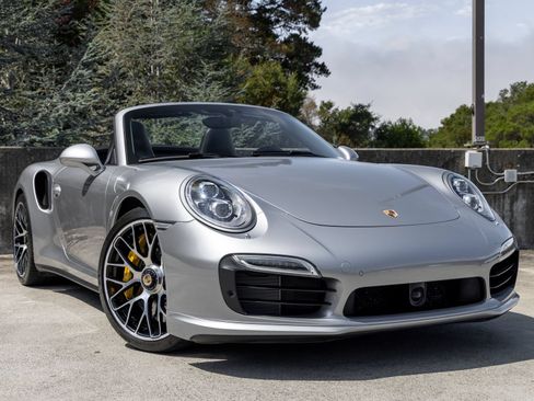 Certified 2015 Porsche 911 Turbo S AWD/4WD image 9