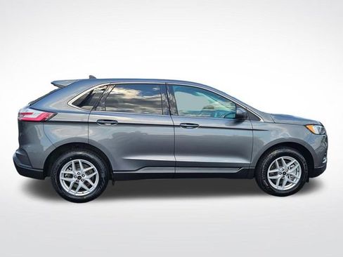 Used 2024 Ford Edge SEL AWD/4WD image 9