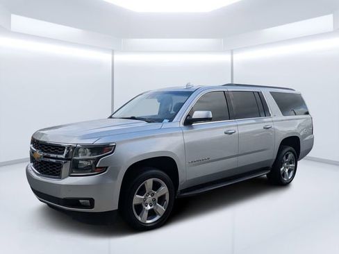 Used 2015 Chevrolet Suburban LT w/ Luxury Package RWD image 7