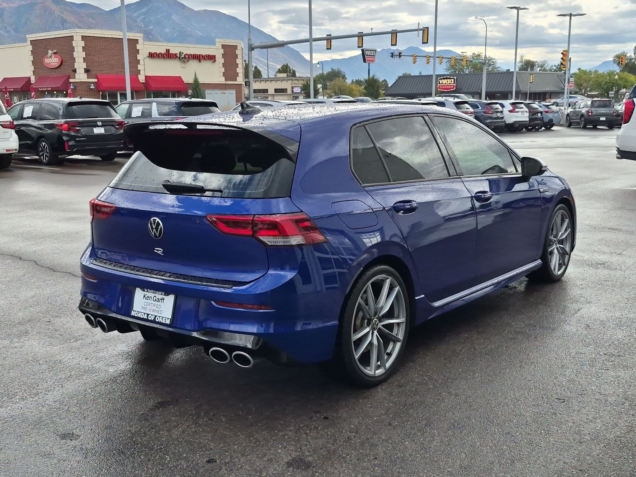 Used 2024 Volkswagen Golf R AWD/4WD image 3