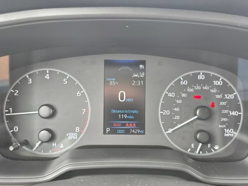Used 2025 Toyota Corolla Cross L FWD image 20