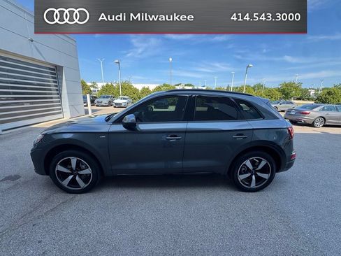 Used 2023 Audi Q5 2.0T Premium Plus w/ Premium Plus Package AWD/4WD image 6
