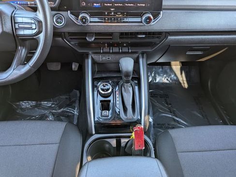 Used 2024 Chevrolet Colorado Trail Boss w/ Advanced Trailering Package image 15