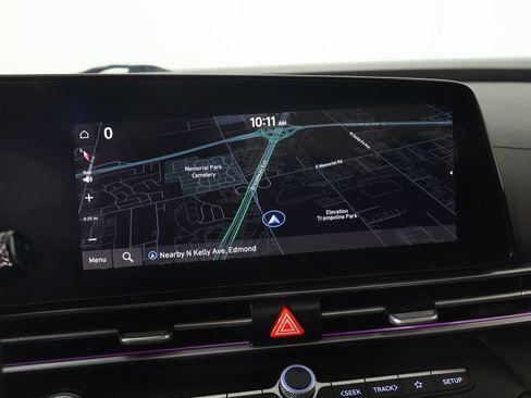 Used 2025 Hyundai Elantra SEL FWD image 7