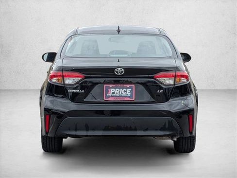 Used 2025 Toyota Corolla LE image 7