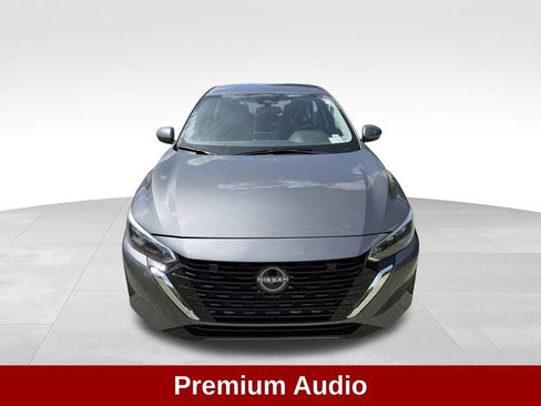 Used 2025 Nissan Sentra SV FWD image 10