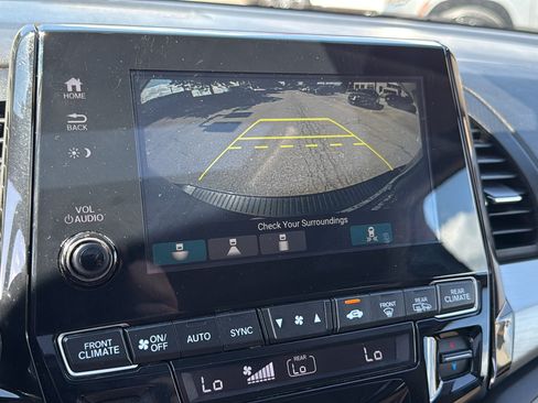 Used 2018 Honda Odyssey Touring image 21
