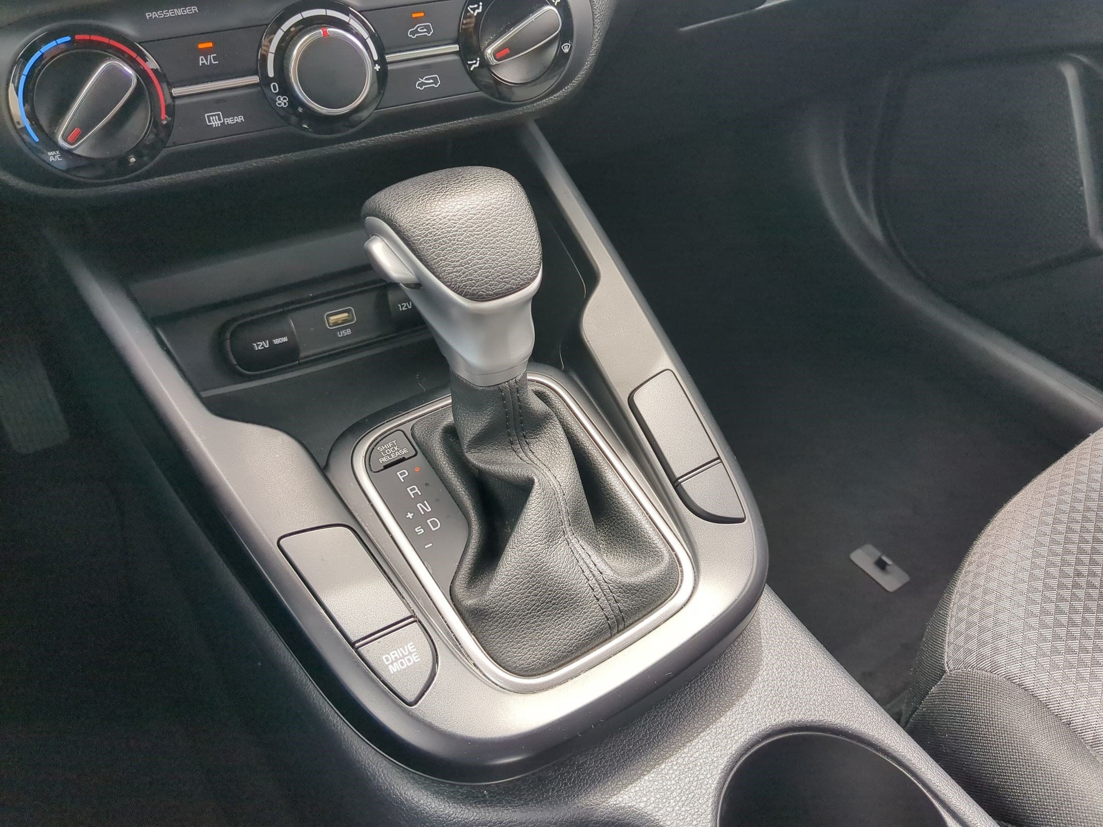 Used 2023 Kia Soul LX w/ Option Group 015 FWD image 26