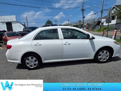 Used 2010 Toyota Corolla LE FWD image 7