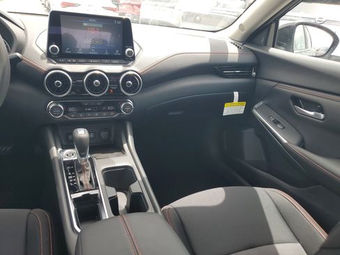 New 2025 Nissan Sentra SR w/ Midnight Edition image 15