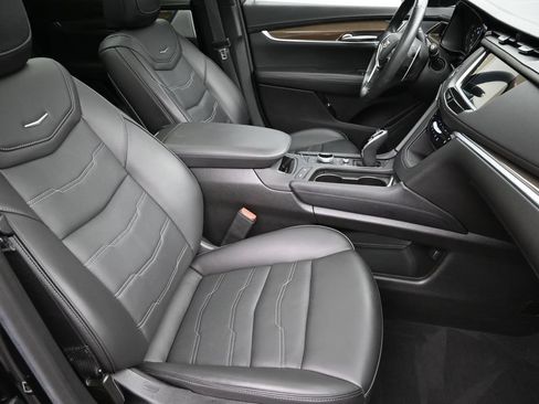Used 2023 Cadillac XT5 Sportv w/ Platinum Package AWD/4WD image 35