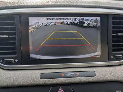 Used 2020 Kia Sportage S w/ S Sunroof Package image 22