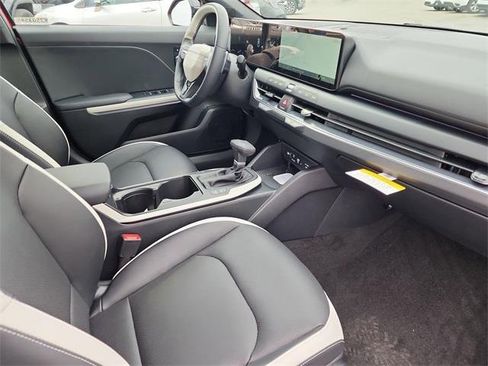 New 2025 Kia K4 GT-Line Turbo image 16