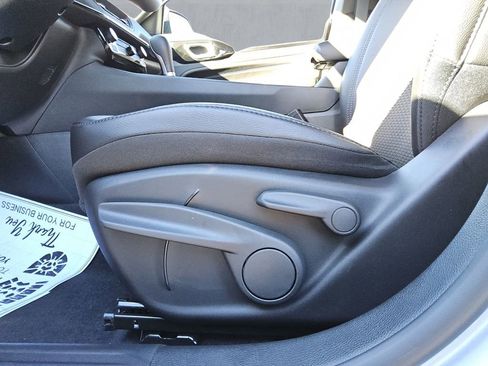 New 2026 Jeep Compass Latitude image 16