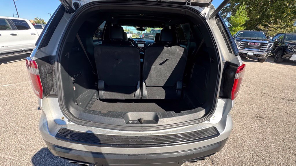 Used 2018 Ford Explorer Sport w/ Ford Safe & Smart Package AWD/4WD image 4